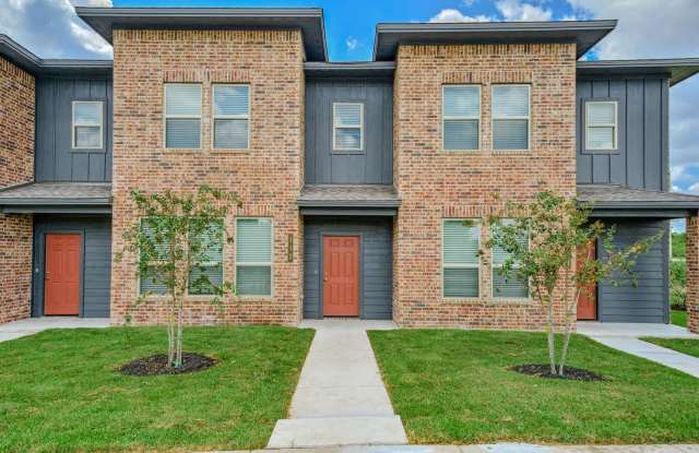Spacious Townhome Available Now! photos photos