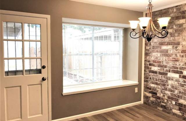 13157 Clarewood Drive Gallery 2