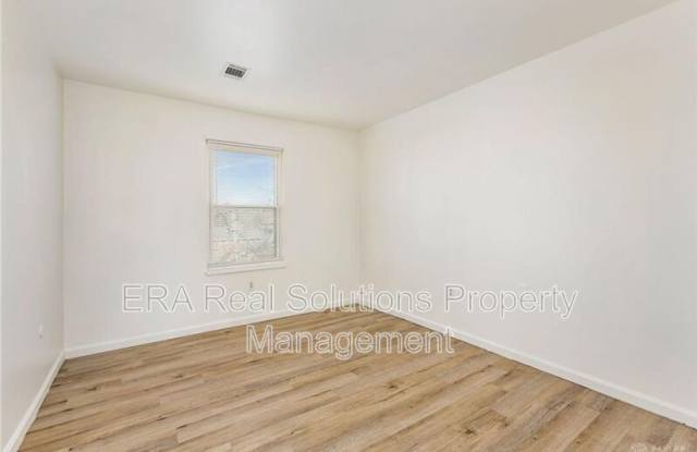 1241-1255 Devon Ave Gallery 2