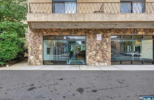 75 Liberty photos photos