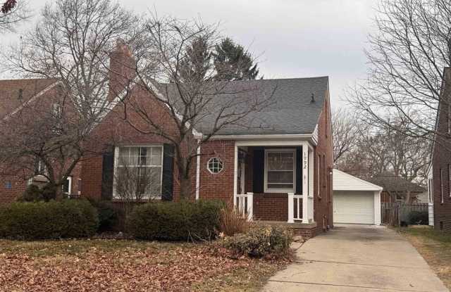 1992 Hawthorne photos photos