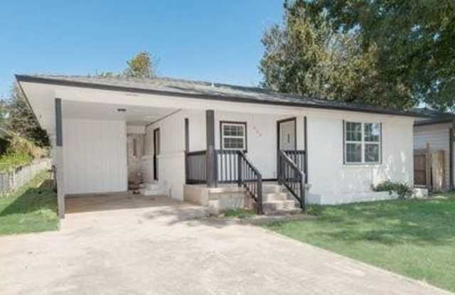 725 W Brock Street photos photos