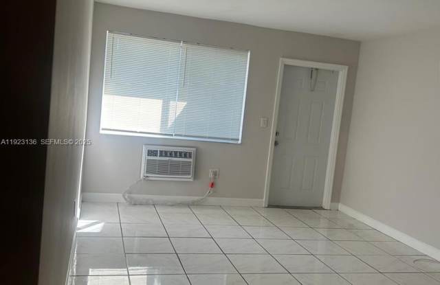 7561 Venetian St photos photos