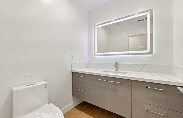 10902 Tujunga Canyon Boulevard Gallery 4