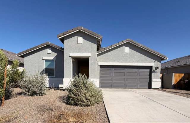 New Build 4 Bed 2 Bath Home in Magma Ranch II Gallery 1