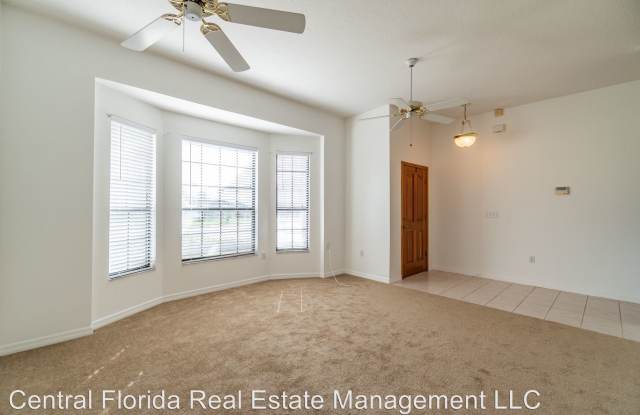 1526 Reade Cir Gallery 4