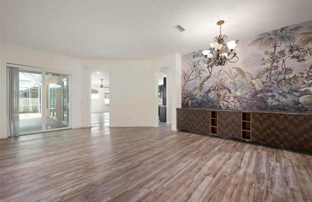 6121 46TH Lane East Gallery 4