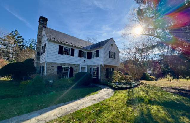 Charming 4 Bedroom/3.5 Bathroom Detached Home in Homeland, MD! photos photos