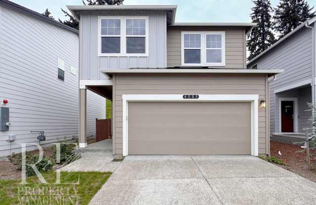 Bright 2024-Built Home with Modern Finishes & Fully Fenced Yard photos photos