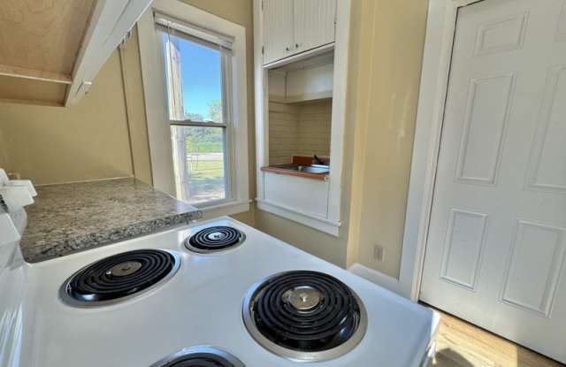 1460 Morrow Street - 2 photos photos 1460 Morrow Street - 2 photos photos