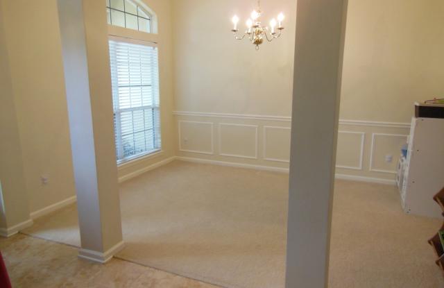 7811 CHASE MEADOWS DR E Gallery 2