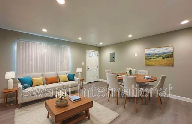 7102 1/2 S. Figueroa St. photos photos