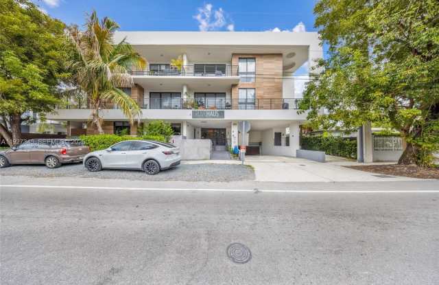 3265 Bird Ave photos photos