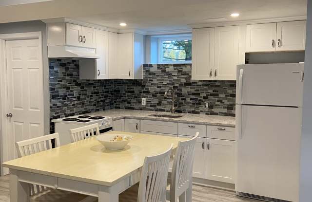 8110 Mills Landing Gallery 1
