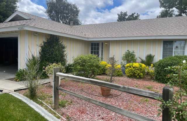 Starlight Ridge 1 story photos photos