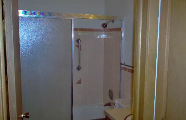 2523 N Garfield Avenue photos photos