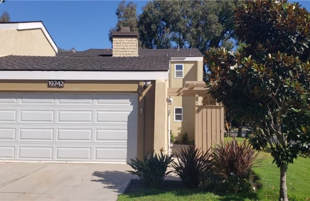 19742 Shorecliff Lane - 19742 Shorecliff Lane, Huntington Beach, CA 92648