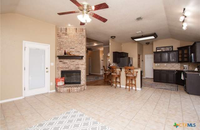 4310 Boots Drive Gallery 4