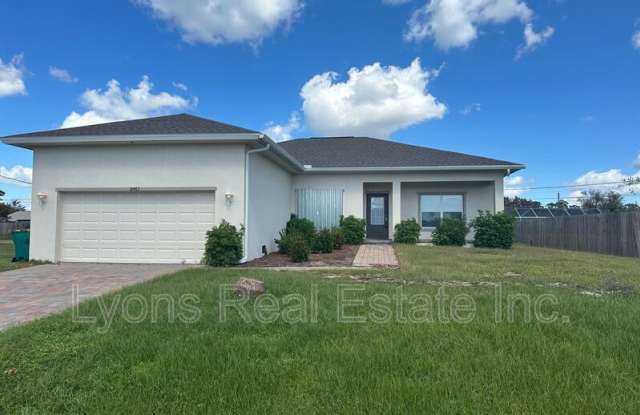 18463 Van Nuys Cir photos photos