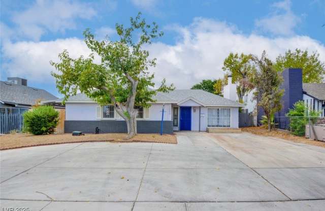 1056 E Oakey Boulevard photos photos