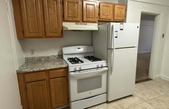 100 Sewall Ave. photos photos