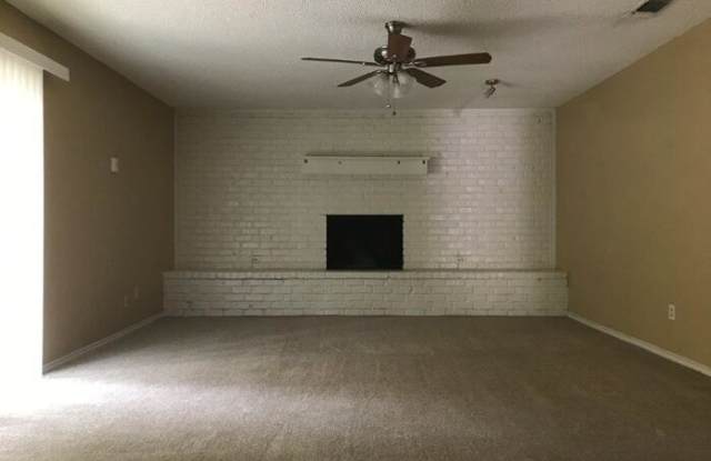 800 Matthews Court Gallery 3
