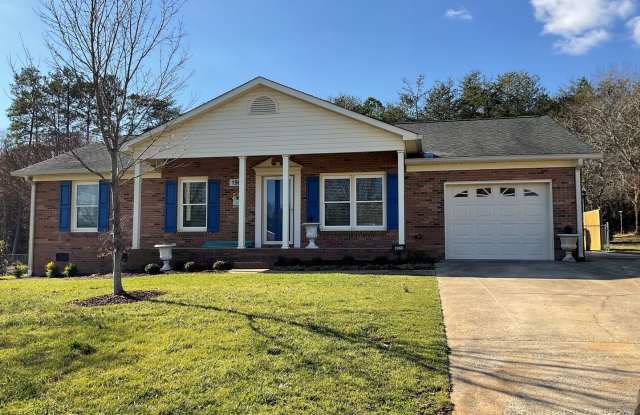 Coming soon! This is a Must See!! Beautiful three bedroom two full bath completely renovated!! photos photos