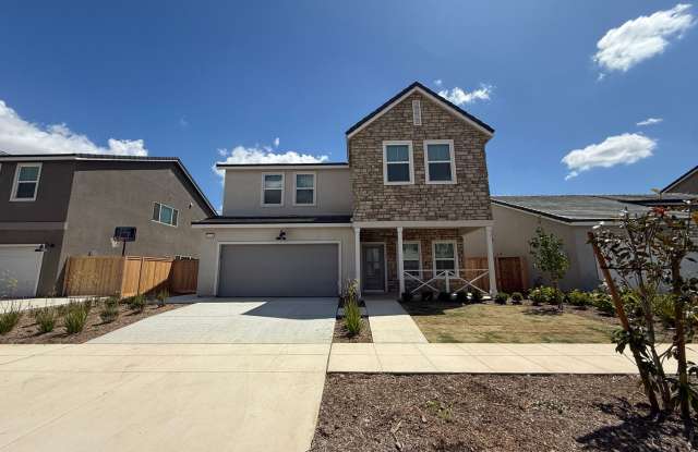 Brand new stunning 4-bedroom, 2.5-bathroom home in the desirable Clovis, CA photos photos