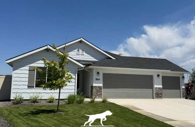 Brand New Home-Never Lived In w/3 car garage, kitchen pantry, fenced yard,  W/D included. photos photos