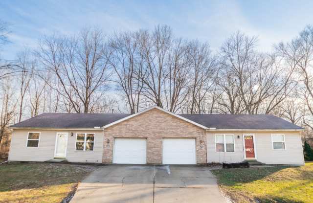 2 bedroom / 1 bathroom Duplex for Rent in Chesterton photos photos