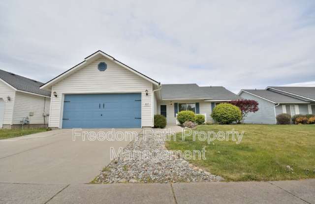 4927 W Lemonwood Ln - 4927 West Lemmonwood Drive, Post Falls, ID 83854