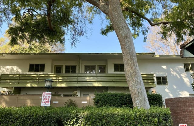 5170 VILLAGE Green - 5170 Village Grn, Los Angeles, CA 90016