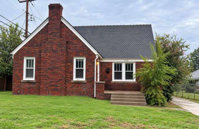 Historic Charming Home Gallery 1