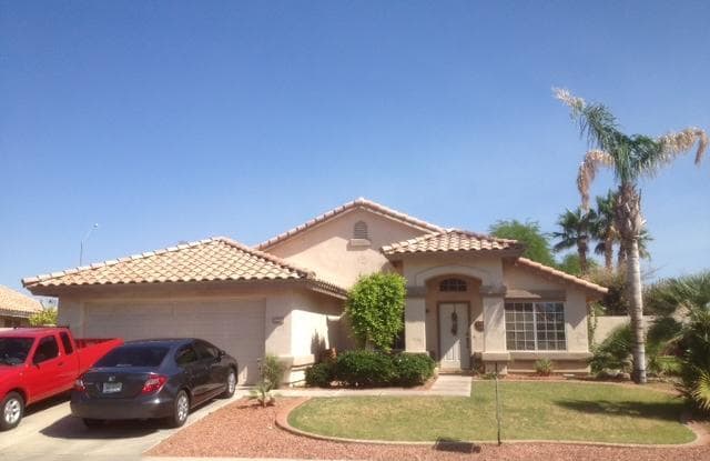7446 W WILLIAMS Drive - 7446 West Williams Drive, Glendale, AZ 85310