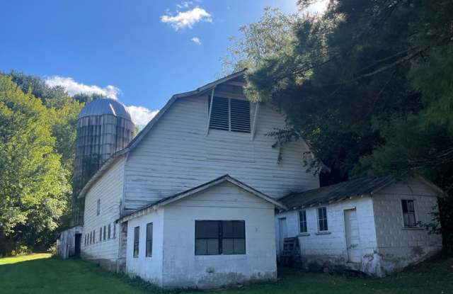 Blue Ridge Escape in Leicester— Asheville Gallery 4