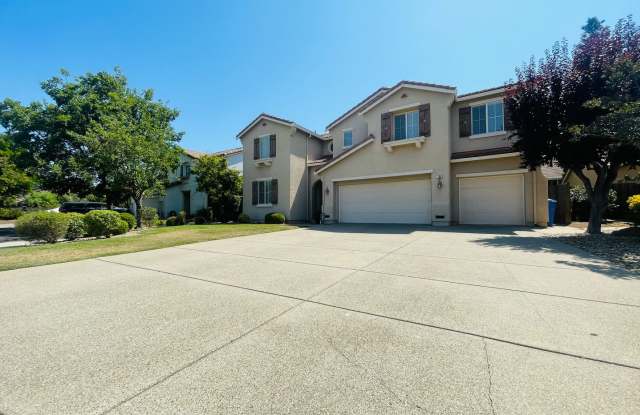 Beautiful 4bed / 3bath 3,281 SQFT Move in Ready !! photos photos