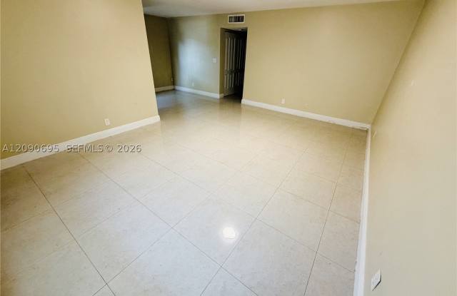 581 N University Dr Gallery 2