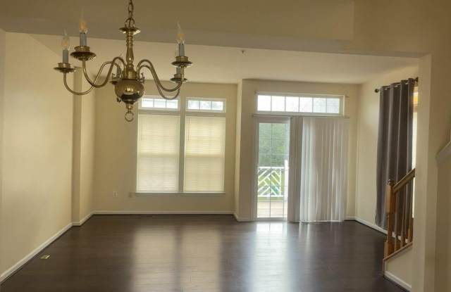549 EISENHOWER Drive Gallery 2