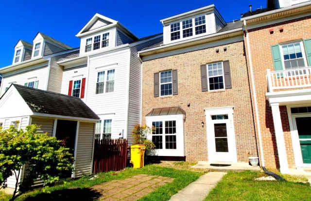 8714 GREEN FIELD COURT Gallery 2