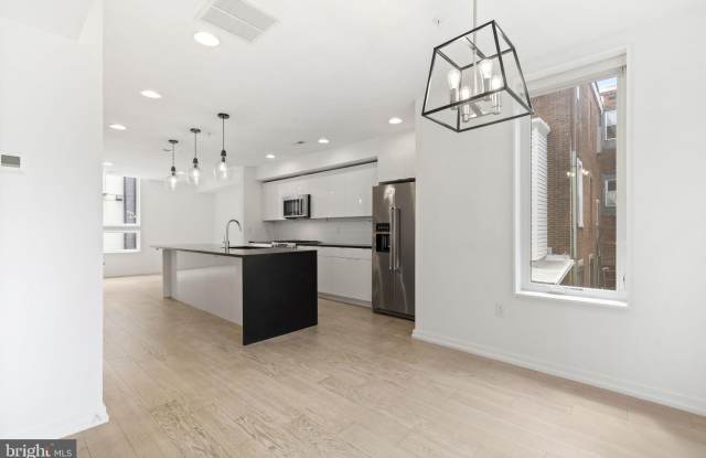 608 N GALLOWAY Street Gallery 3