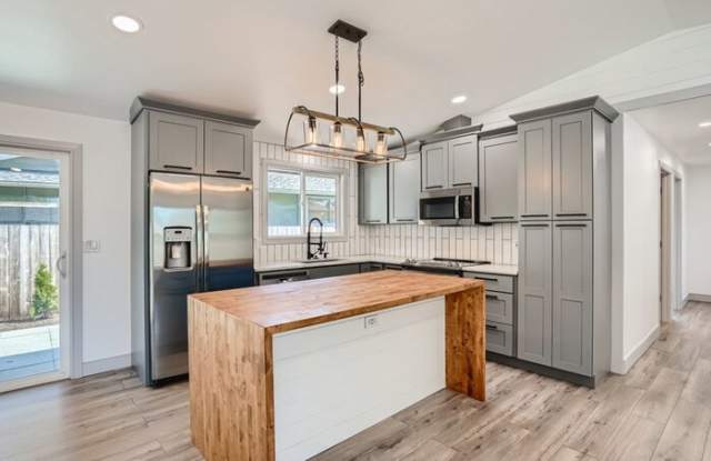 16740 Southeast 253rd Place Gallery 3