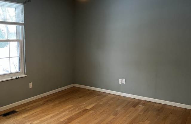 1546 Brookfield Lane - 1546 Gallery 4