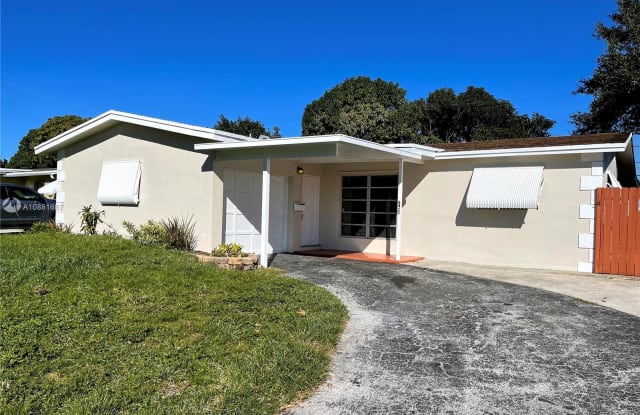6421 Thomas St - 6421 Thomas Street, Hollywood, FL 33024