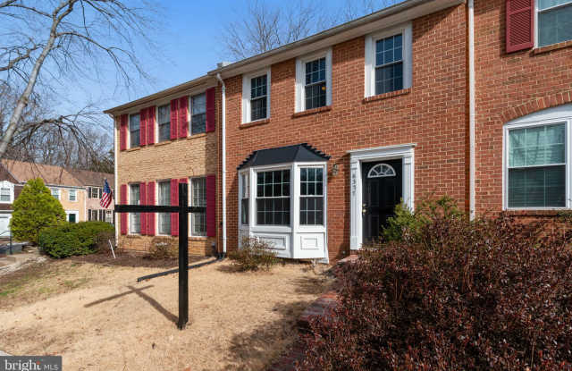 6357 BUFFIE COURT Gallery 2