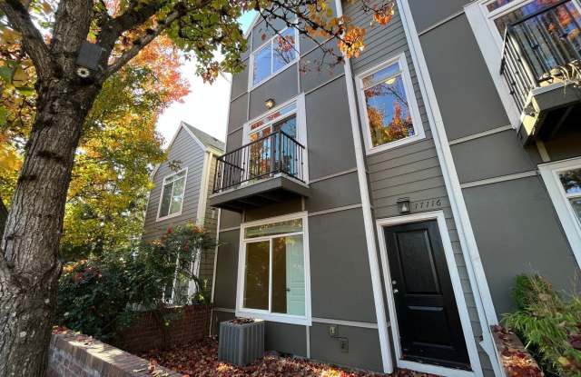 Beautiful 2 Bed + 2.5 Bath+ Bonus room Townhome in Beaverton!! - 17116 Southwest Whitley Way, Beaverton, OR 97006