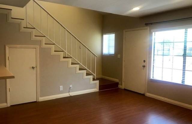 12065 Foster Road, Unit 4 Gallery 3