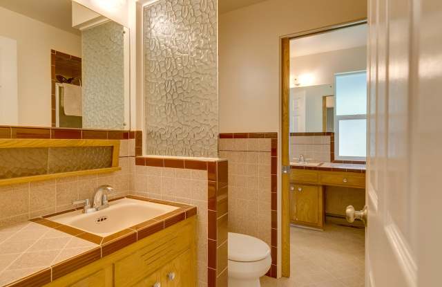 Mercer Island Rambler Available 2/1! photos photos