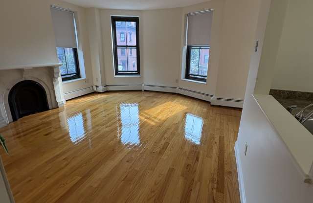 586 Massachusetts Ave - 586 Massachusetts Avenue, Boston, MA 02118