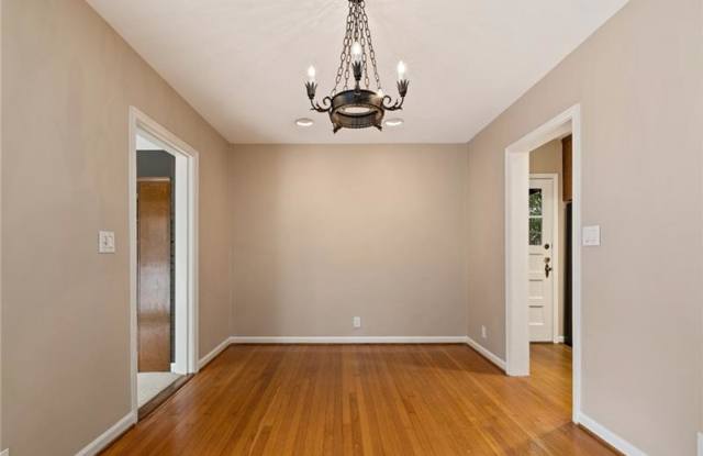 2041 Fairhaven Circle NE Gallery 4