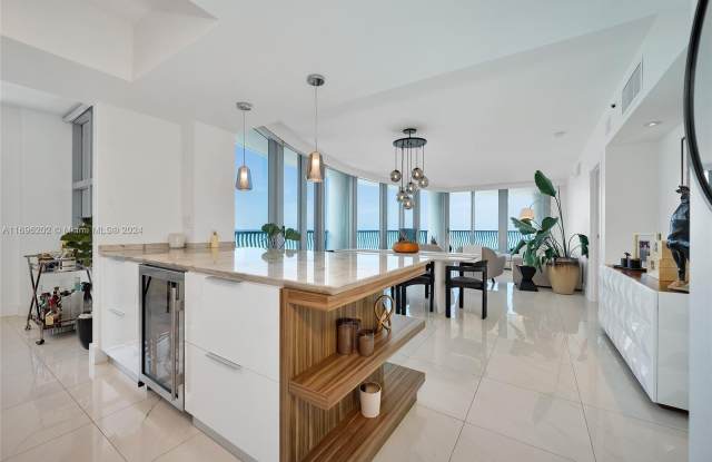 1500 Ocean Dr photos photos